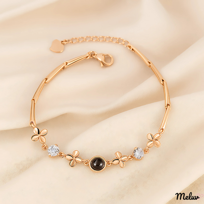 Meluv™ Luxe Clover